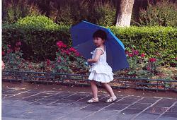 Click image for larger version. 

Name:	085 A very cute little girl walking in the park near the sacr.jpg 
Views:	955 
Size:	667.9 KB 
ID:	489546