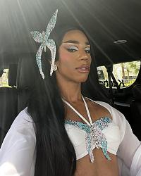 Click image for larger version. 

Name:	Naomi Smalls 1a.jpg 
Views:	46 
Size:	208.2 KB 
ID:	1418915