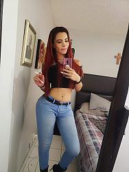 Click image for larger version. 

Name:	jeans 1 Sara Monserrat Alarcn twitter Es3btcNXMAAqi9o.jpg 
Views:	129 
Size:	128.7 KB 
ID:	1430962