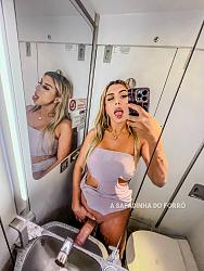 Click image for larger version. 

Name:	wanessa lobato bathroomselfie.jpg 
Views:	342 
Size:	431.8 KB 
ID:	1444233