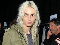 Click image for larger version. 

Name:	Andrej Pejic is too hot.jpg 
Views:	7504 
Size:	77.4 KB 
ID:	379720