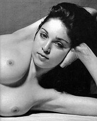 Click image for larger version. 

Name:	Madonna nude 79.jpg 
Views:	468 
Size:	30.2 KB 
ID:	389317