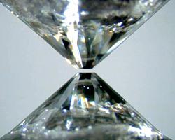 Click image for larger version. 

Name:	diamond-anvil-cell.jpeg 
Views:	52 
Size:	103.1 KB 
ID:	727309
